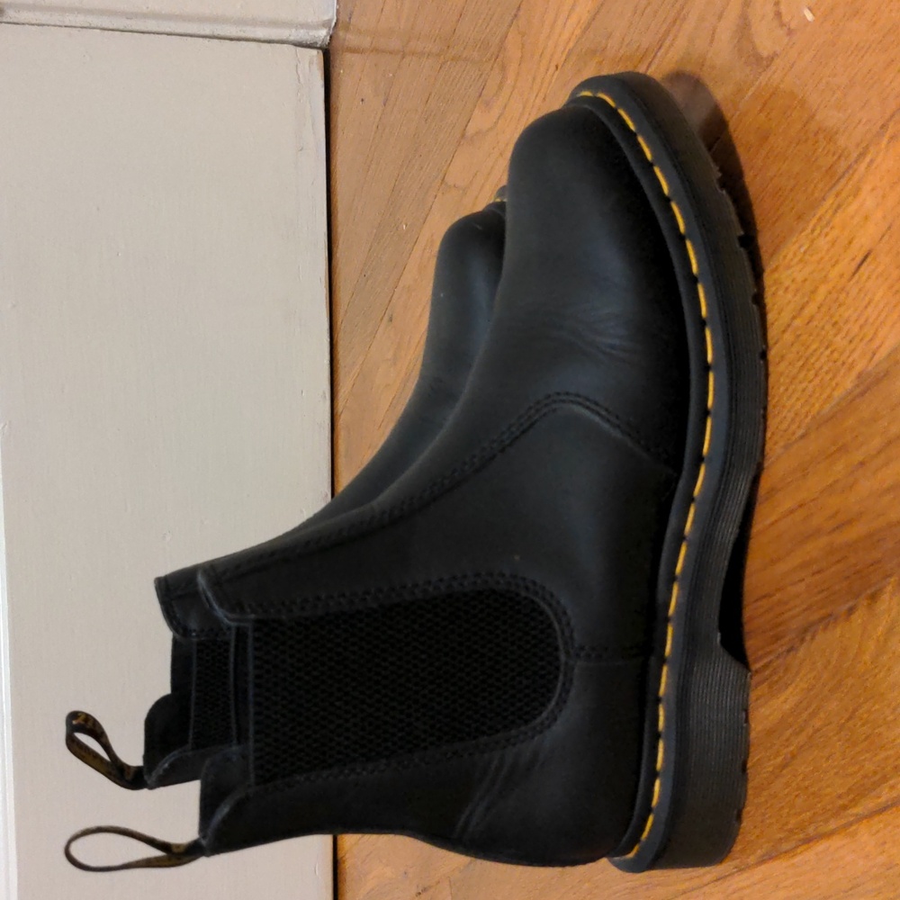 Classic Lug-sole Chelsea 2976 Doc Martens